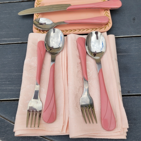 Fiesta Rose Swirl Flatware ~ Post-86 Retired Item ~  Fiestaware ~ 6 Pcs - Picture 6 of 14
